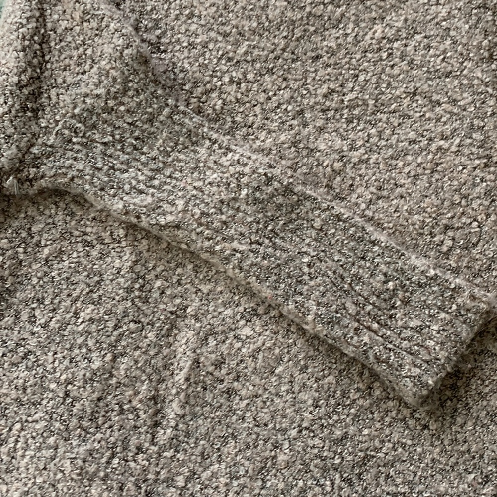 Pink popcorn sweater - Picture 2 of 3